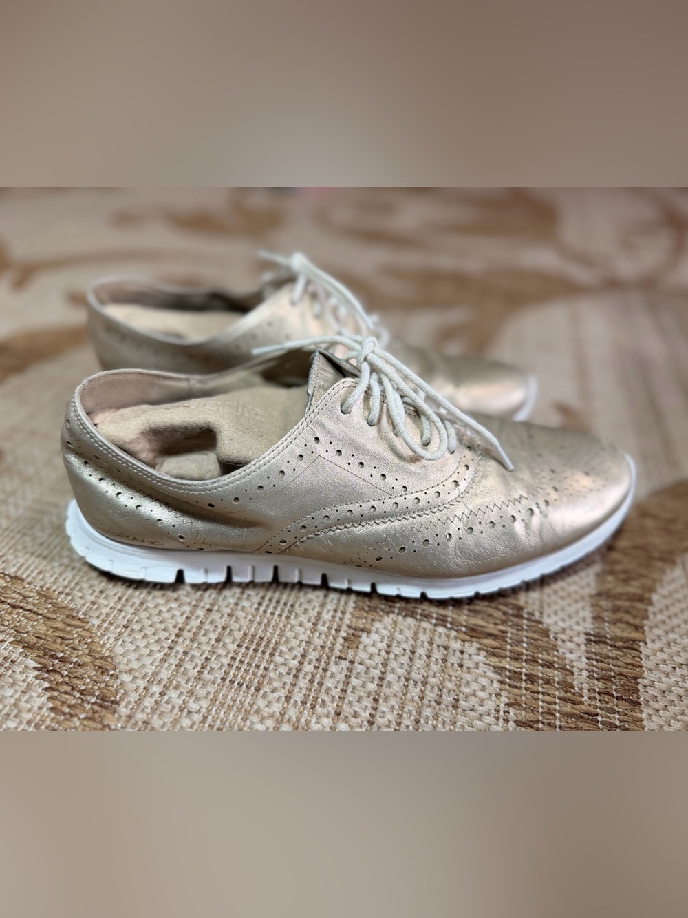 Cole Haan Women's Metallic Gold Wingtip Lace-Up Sneaker, size 9.5